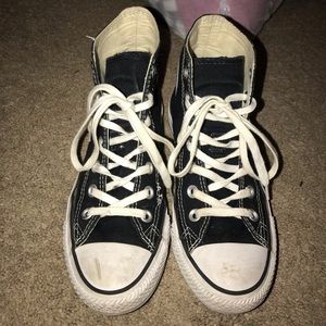 Black and white converse